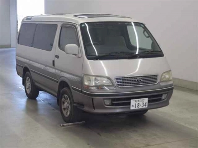 TOYOTA HIACE WAGON