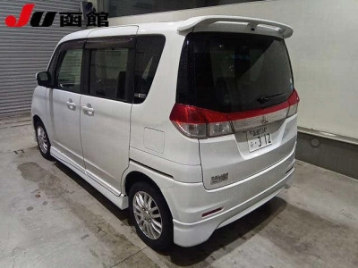 MITSUBISHI DELICA D:2