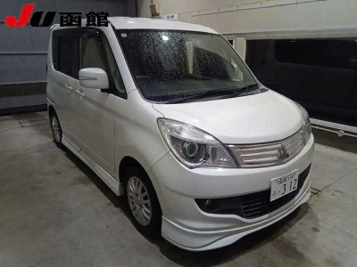 MITSUBISHI DELICA D:2