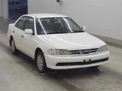 TOYOTA CARINA