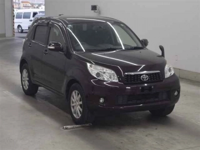 TOYOTA RUSH