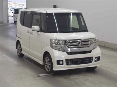 HONDA N BOX CUSTOM