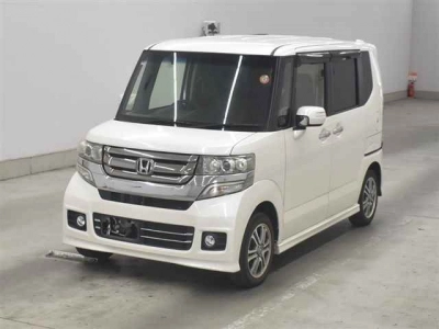 HONDA N BOX CUSTOM