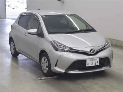 TOYOTA VITZ
