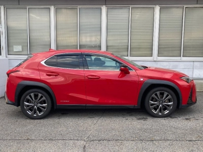LEXUS UX