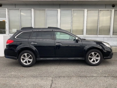 SUBARU OUTBACK