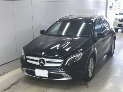 MERCEDES BENZ GLA
