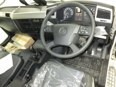 MITSUBISHI FUSO FIGHTER