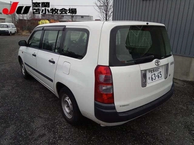 TOYOTA SUCCEED VAN