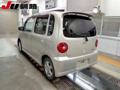 DAIHATSU MOVE LATTE