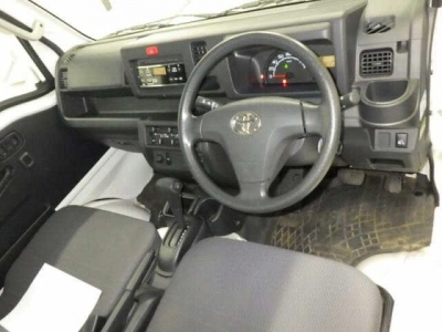 TOYOTA PIXIS TRUCK
