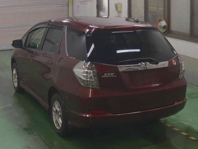 HONDA FIT SHUTTLE