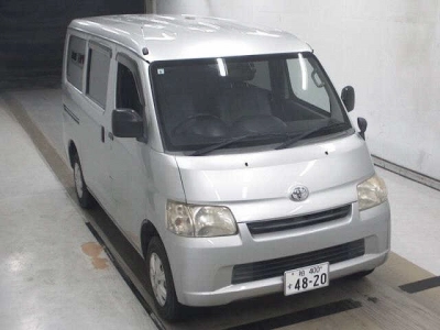 TOYOTA LITE ACE VAN