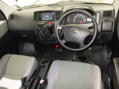 TOYOTA LITE ACE VAN