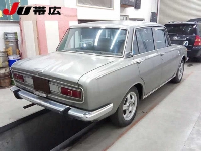 TOYOTA CORONA