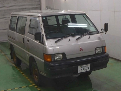 MITSUBISHI DELICA VAN