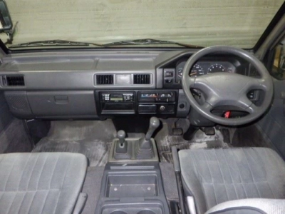 MITSUBISHI DELICA VAN