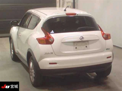NISSAN JUKE