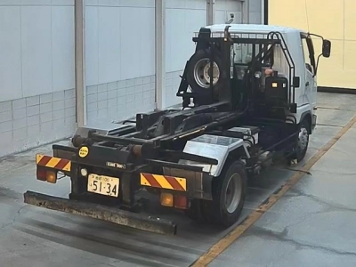 MITSUBISHI FUSO FIGHTER