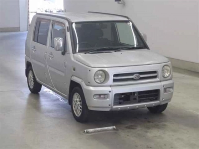 DAIHATSU NAKED