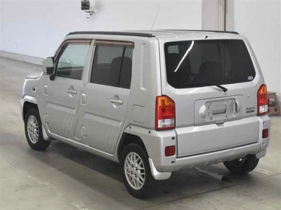 DAIHATSU NAKED