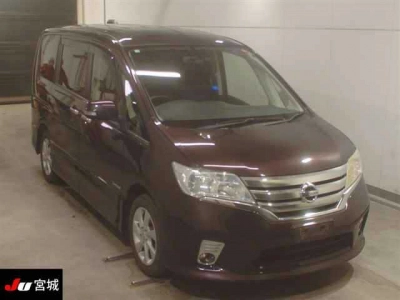 NISSAN SERENA