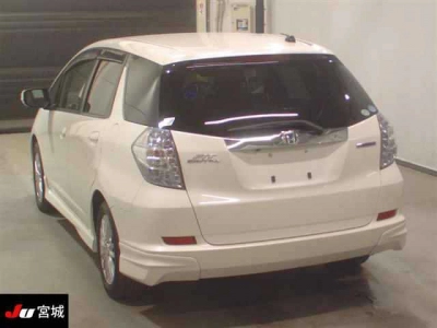 HONDA FIT SHUTTLE