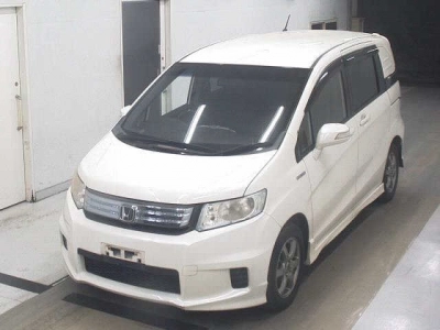 HONDA FREED SPIKE