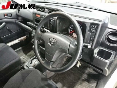 TOYOTA SUCCEED VAN