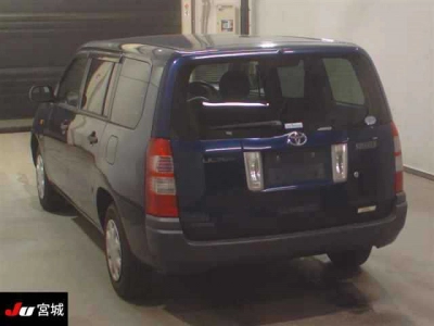 TOYOTA SUCCEED VAN