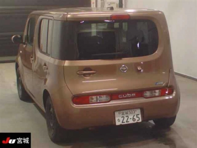 NISSAN CUBE