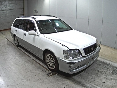 TOYOTA CROWN ESTATE