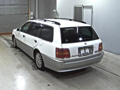 TOYOTA CROWN ESTATE