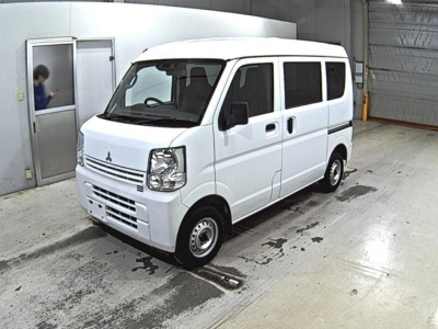 MITSUBISHI MINICAB