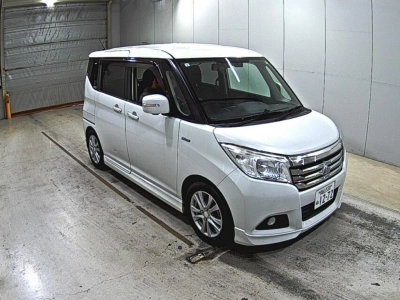 MITSUBISHI DELICA D:2