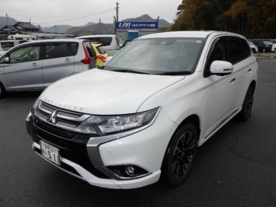 MITSUBISHI OUTLANDER PHEV