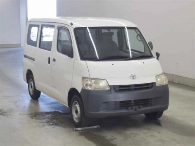 TOYOTA TOWN ACE VAN