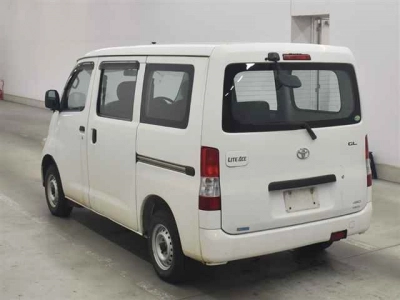 TOYOTA TOWN ACE VAN