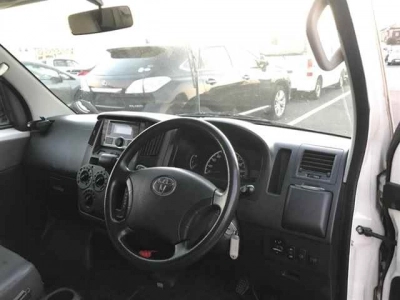 TOYOTA TOWN ACE VAN