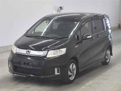 HONDA FREED SPIKE HYBRID