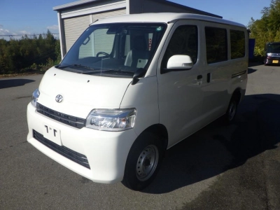 TOYOTA TOWN ACE VAN