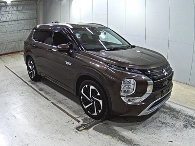 MITSUBISHI OUTLANDER PHEV