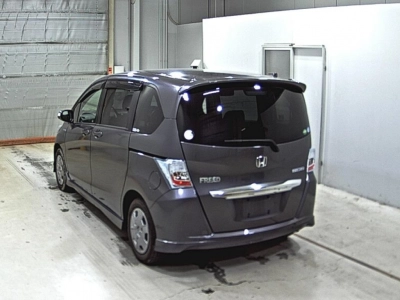 HONDA FREED HYBRID