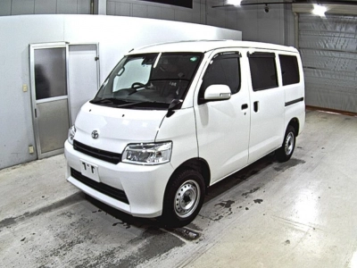 TOYOTA TOWN ACE VAN