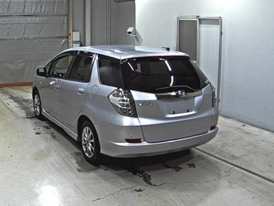 HONDA FIT SHUTTLE