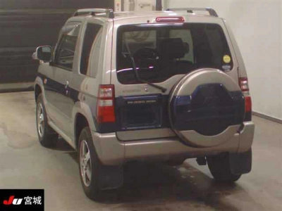 MITSUBISHI PAJERO MINI