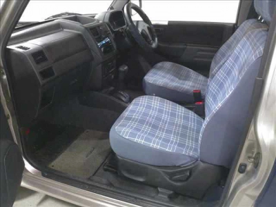 MITSUBISHI PAJERO MINI