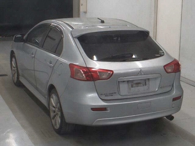 MITSUBISHI GALANT FORTIS SPORTBACK