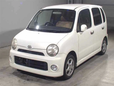 DAIHATSU MOVE LATTE