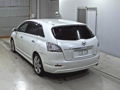 TOYOTA MARK X ZIO